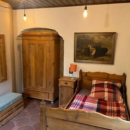Wald-traum-zimmer Vendégház Niederdorla